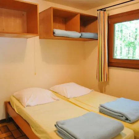 Holiday Village De Vacances Oignies.15 * Petit Mesnil